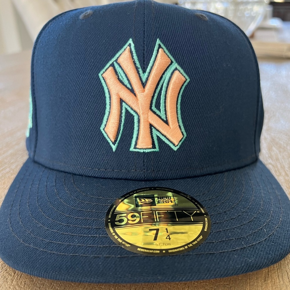 New! New York Yankees 7 1/4 Fitted Hat * Oceanside Peach* Drop